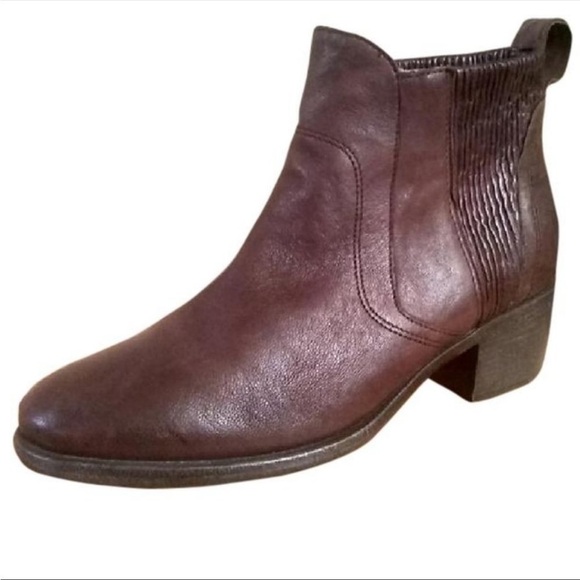 UGG Collection Felisa Black Leather Booties - Picture 8 of 8